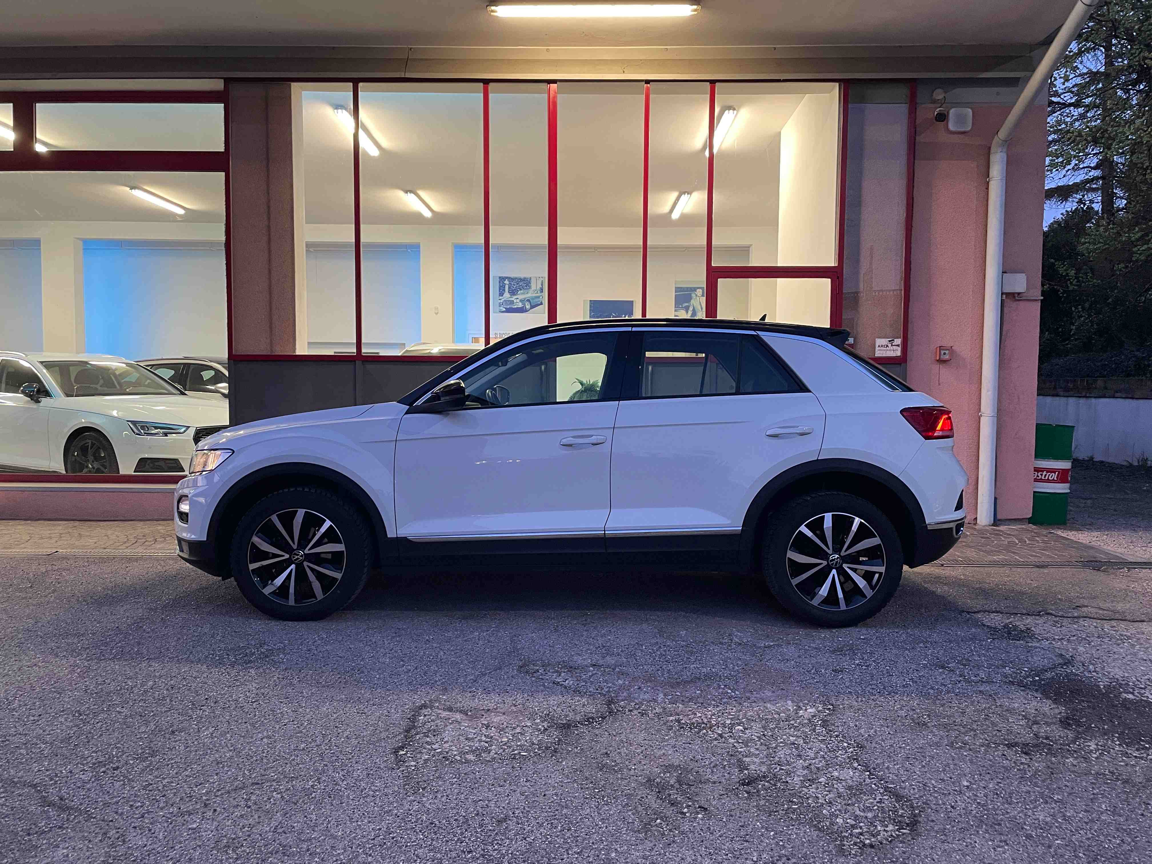 VOLKSWAGEN T-ROC 1.5 TSI STYLE 150 CV MANUALE  