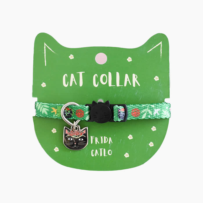 the green cat collar