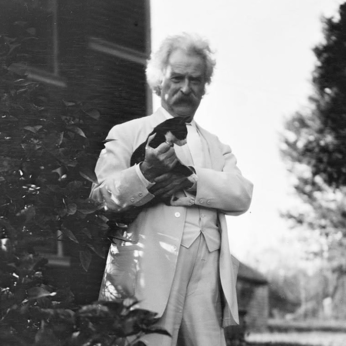Mark Twain with a cat