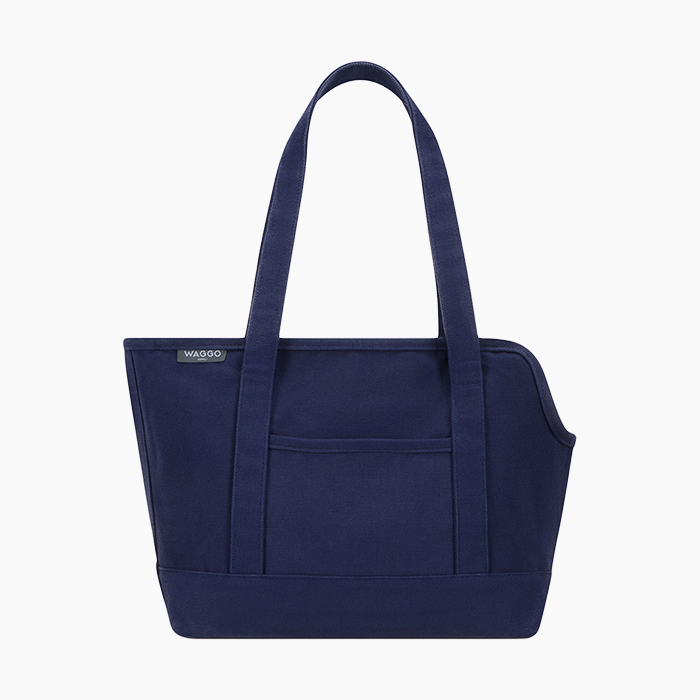 black tote bag