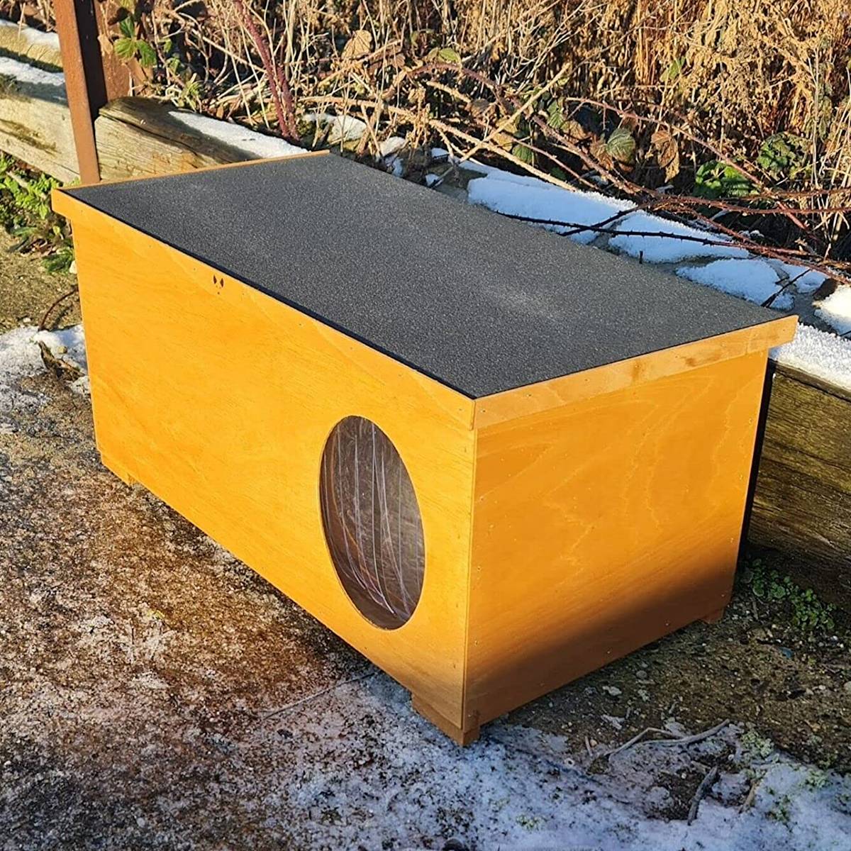 Dingo Cat House XL Insulated