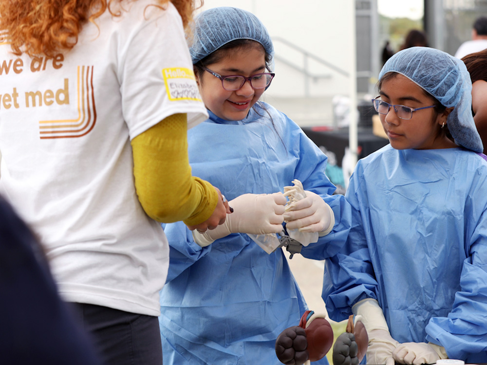 kids working at a blendVET pathway event