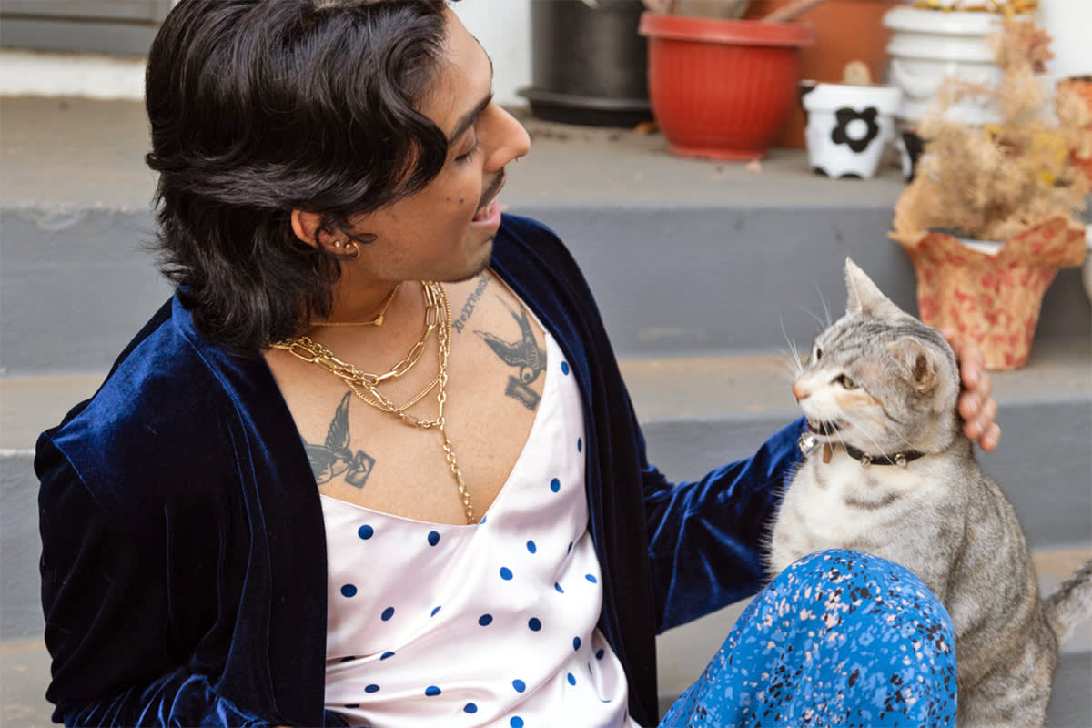 person talking to cat