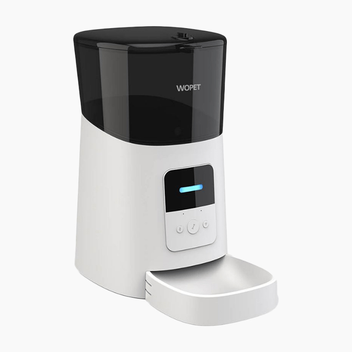 the pet feeder in white and black