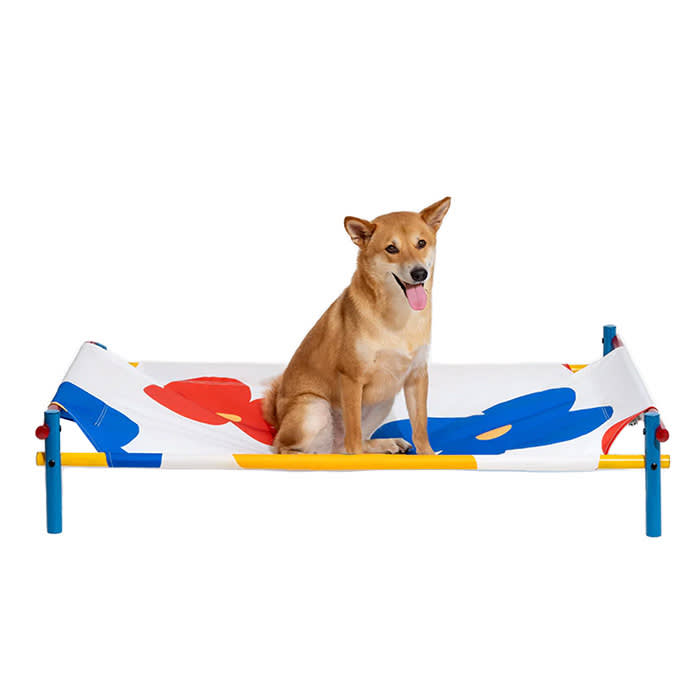 FunnyFuzzy Vibrant Summer Print Style Aluminum Elevated Dog Bed