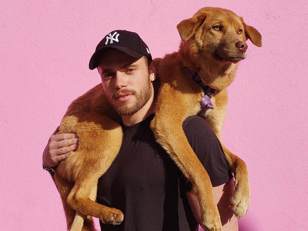 gus kenworthy and dog