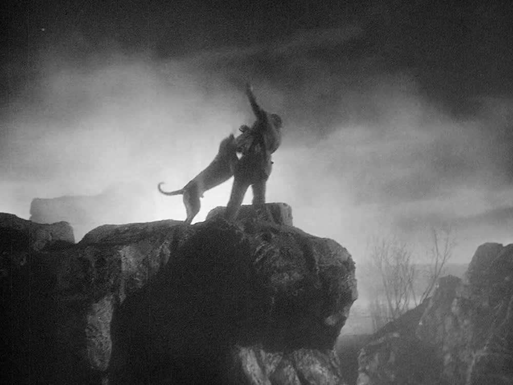 a still from the 1939 Hound of the Baskervilles