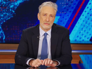 Jon Stewart tears up honoring his late dog Dipper on The Daily Show: 'In a world of good boys, he was the best'