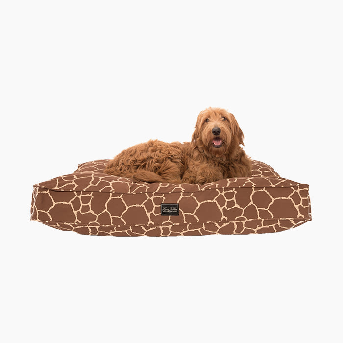 the giraffe dog bed