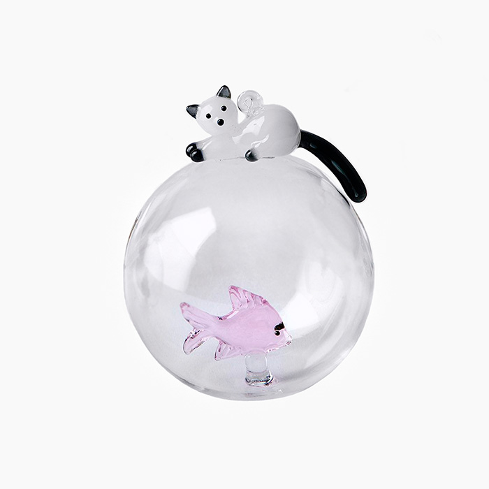 the clear glass ornament