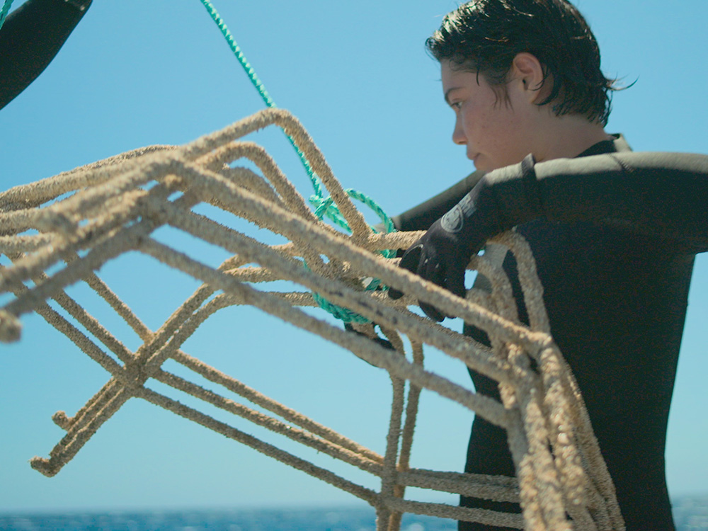 Auli’i Cravalho in Reef Builders