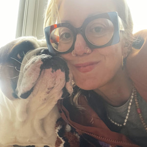 Writer Jennifer Barton and her English Bulldog