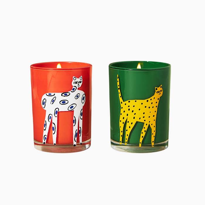 the cat candles in red and green