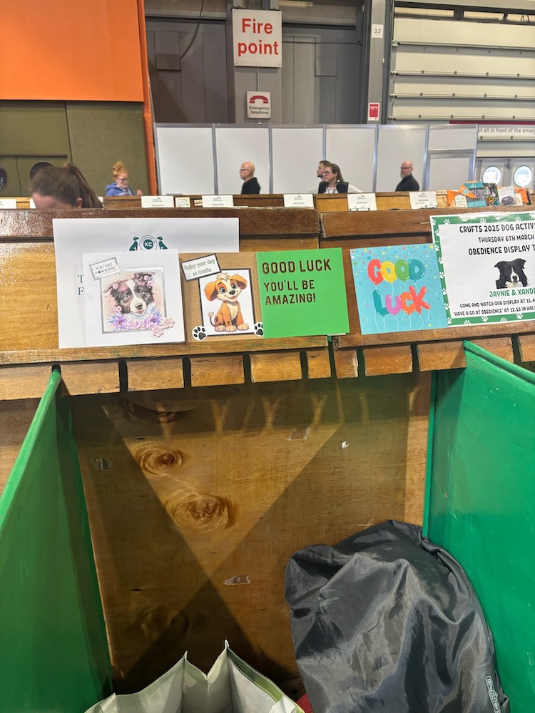 pictures of good luck cards at crufts