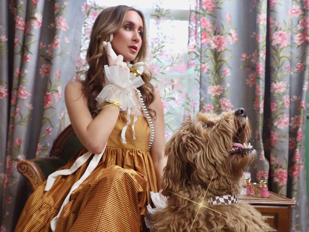 founder shelby with blonde dog