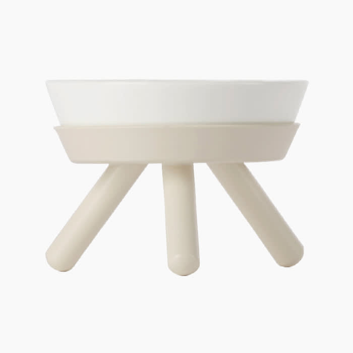 the white elevated pet bowl