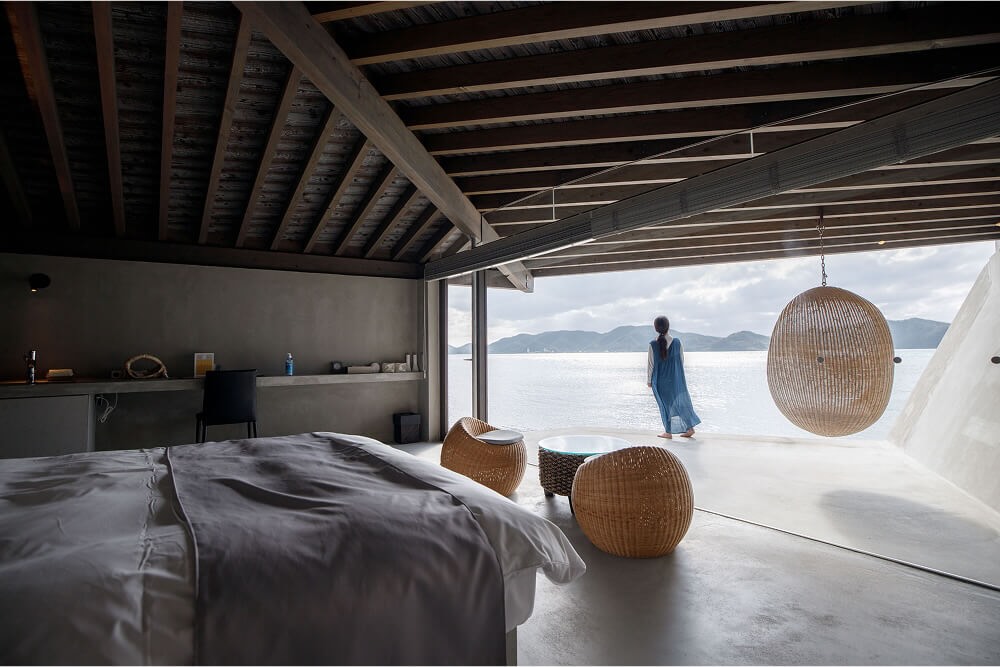 伝泊 The Beachfront MIJORA