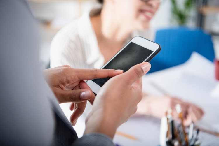 Man holding smartphone