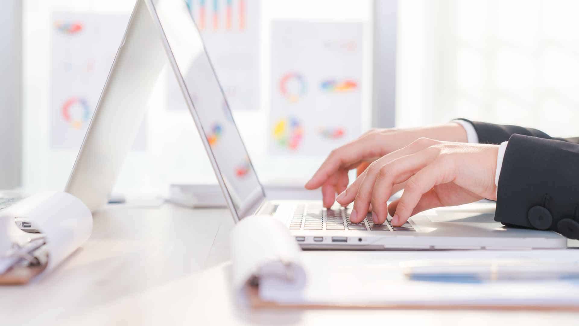 Analytics Magic: Calm Technology + Context-Aware Computing