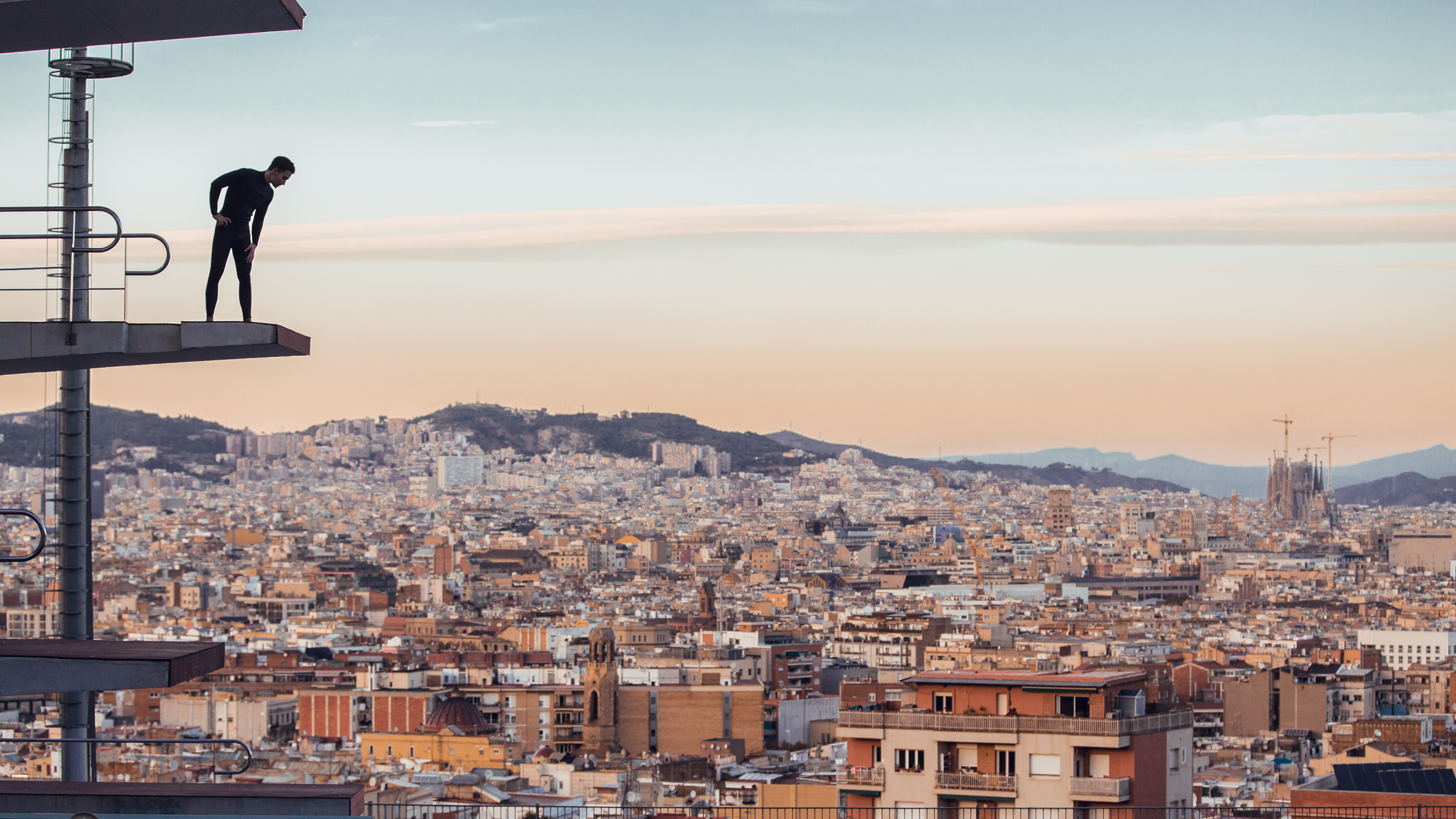 jumper on swim platform