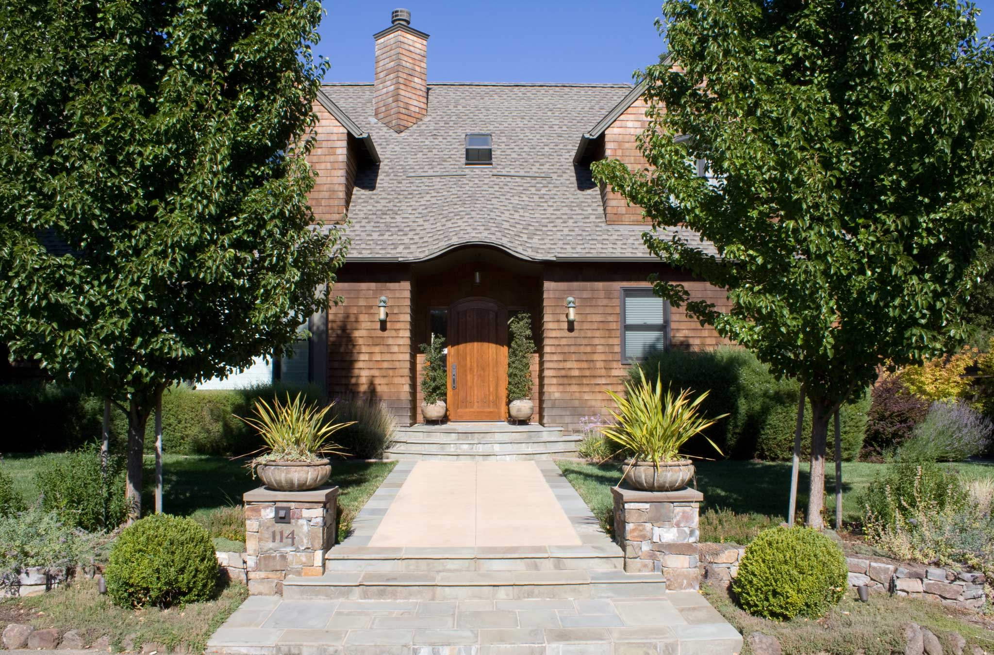 Shingle Style in The Hollow cover image