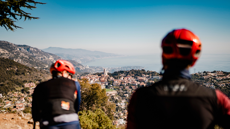 Header Destination GravelUp Nice Adventurer