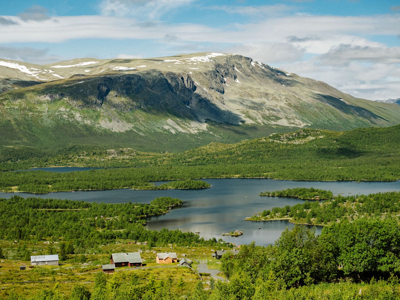 Photo header page destination