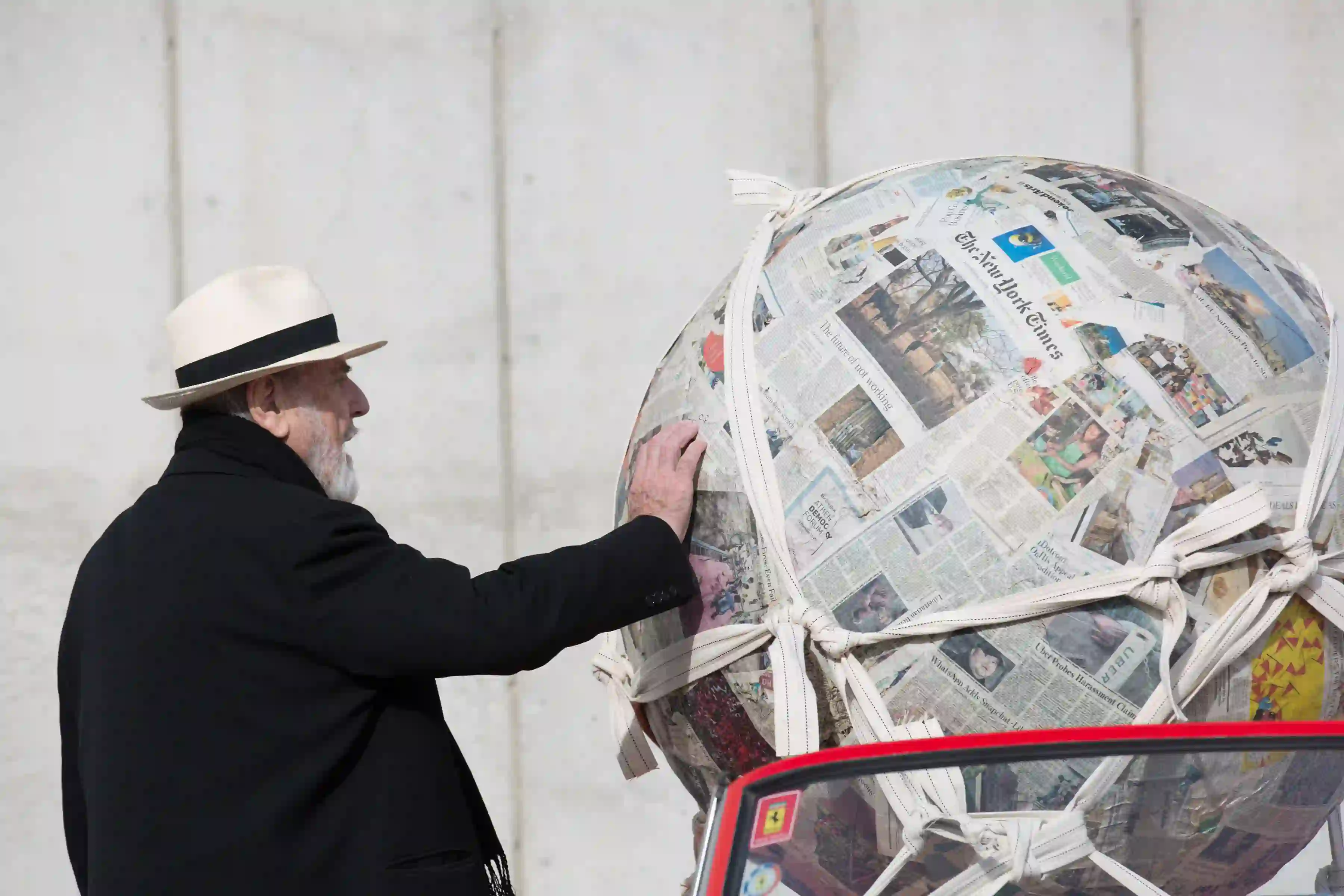 Michelangelo Pistoletto with 'Sfera di giornali', 1966-2017