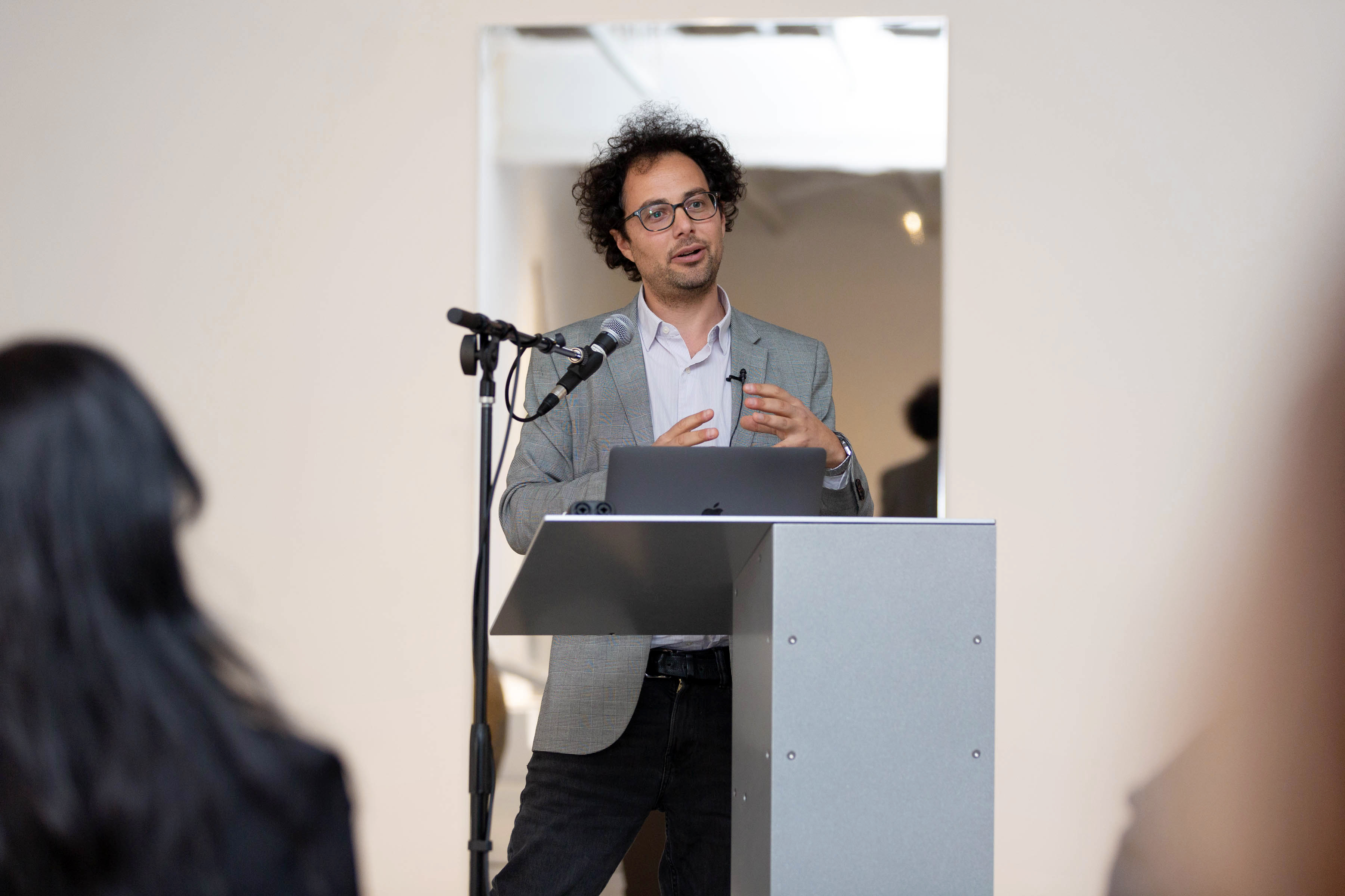Between Cultural Diplomacy and Counterculture: Eugenio Battisti