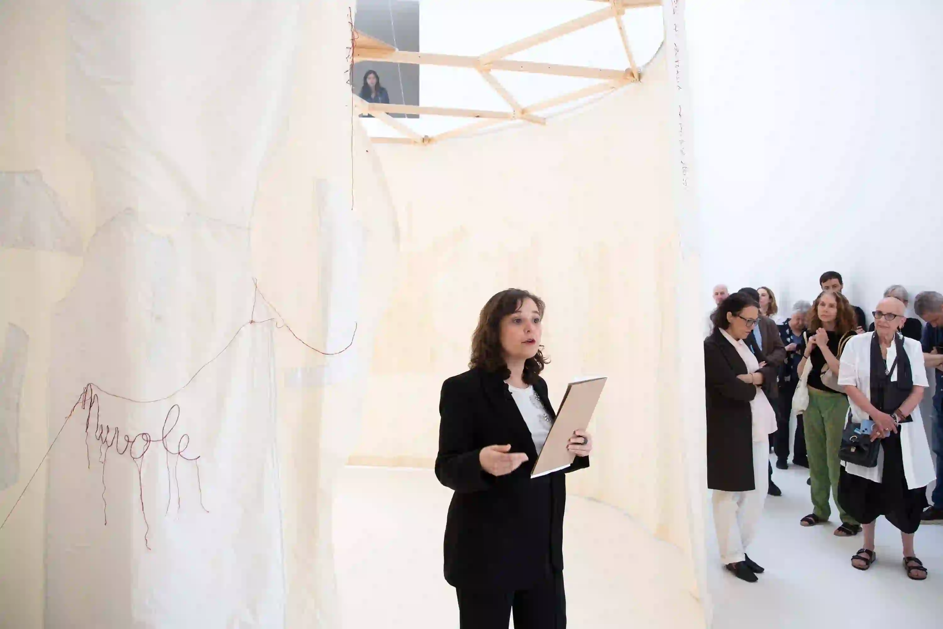 Presentation of installation by Elisabetta Masala. Photo by Alexa Hoyer