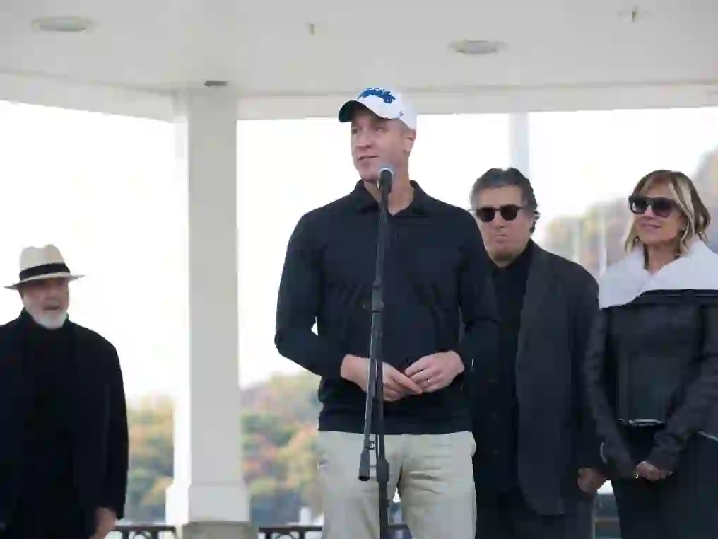 Congressman Sean Maloney gives opening remarks for Michelangelo Pistoletto's "Walking Sculpture" Performance