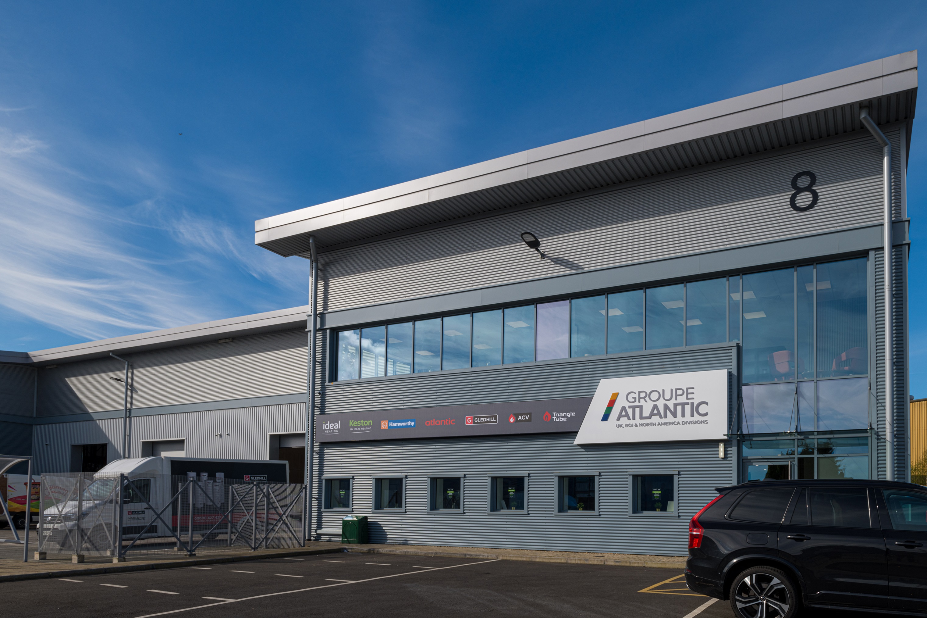 New Expert Academy Training Centre in Luton opens the door to new skills