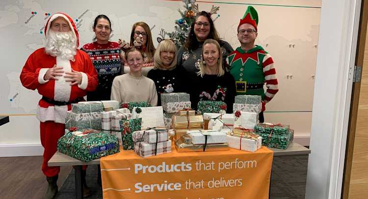 Hamworthy staff donate Christmas gifts to local women’s refuge