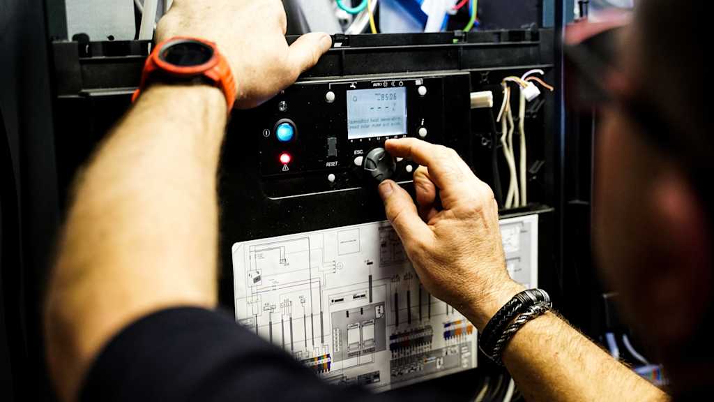 Stratton mk 3 close up controls Hamworthy Case Study Hull Deaf Centre