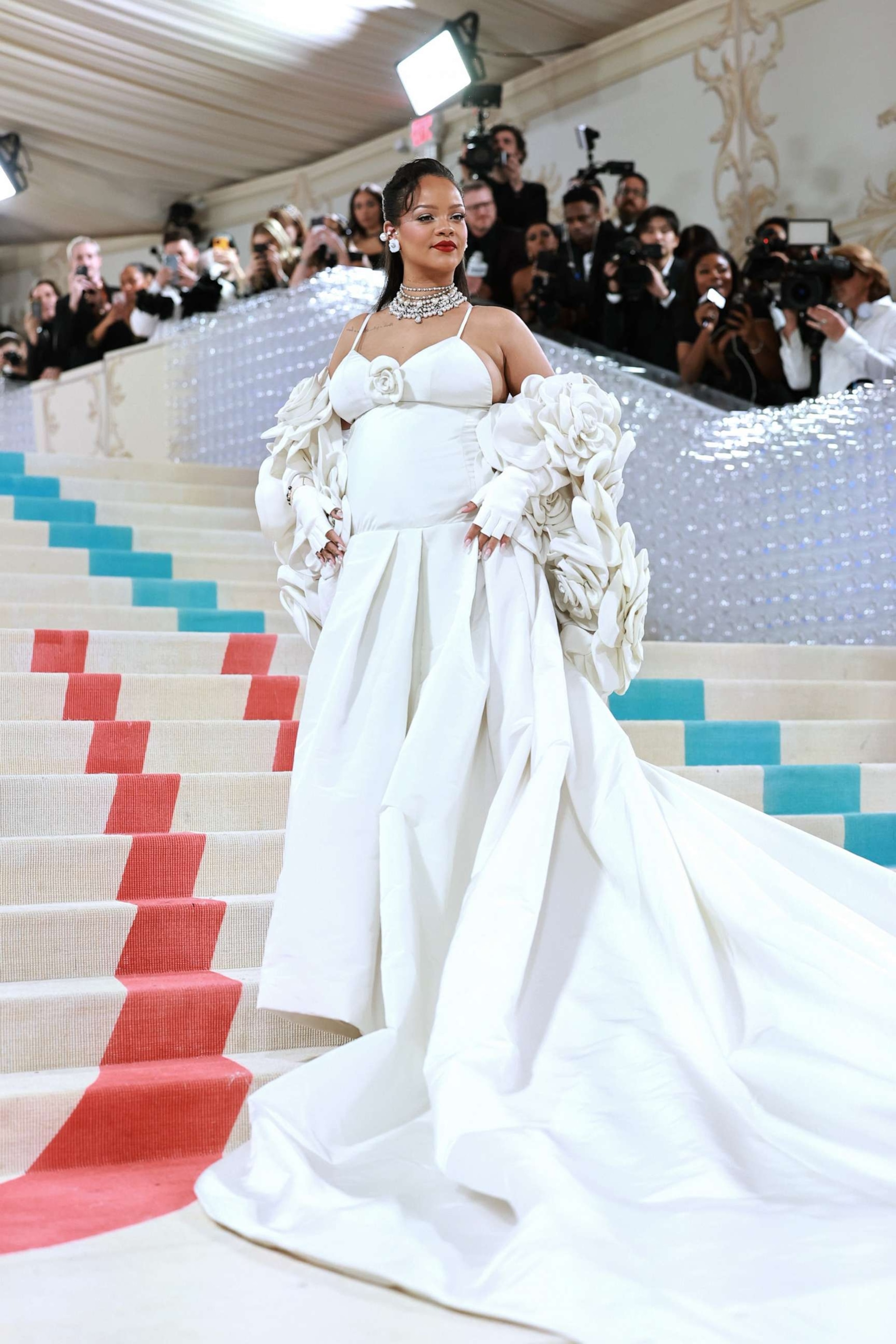MET-GALA-Rihanna