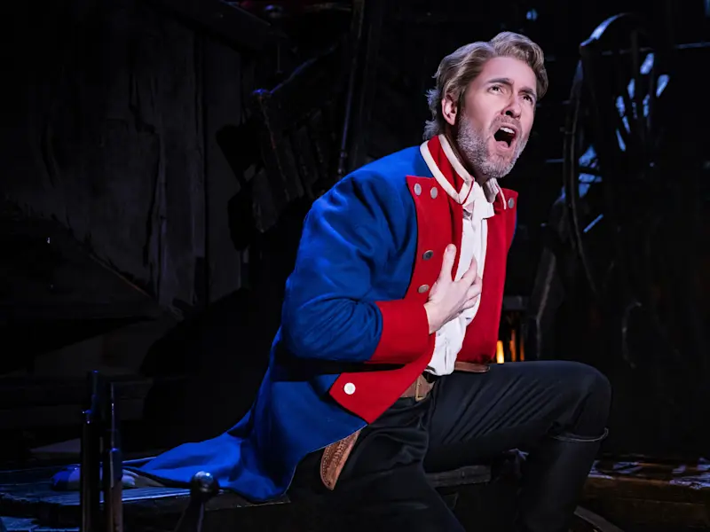 03. LES MIS TOUR 2385 Nick Cartell as Jean Valjean Photo by Matthew Murphy res (3)