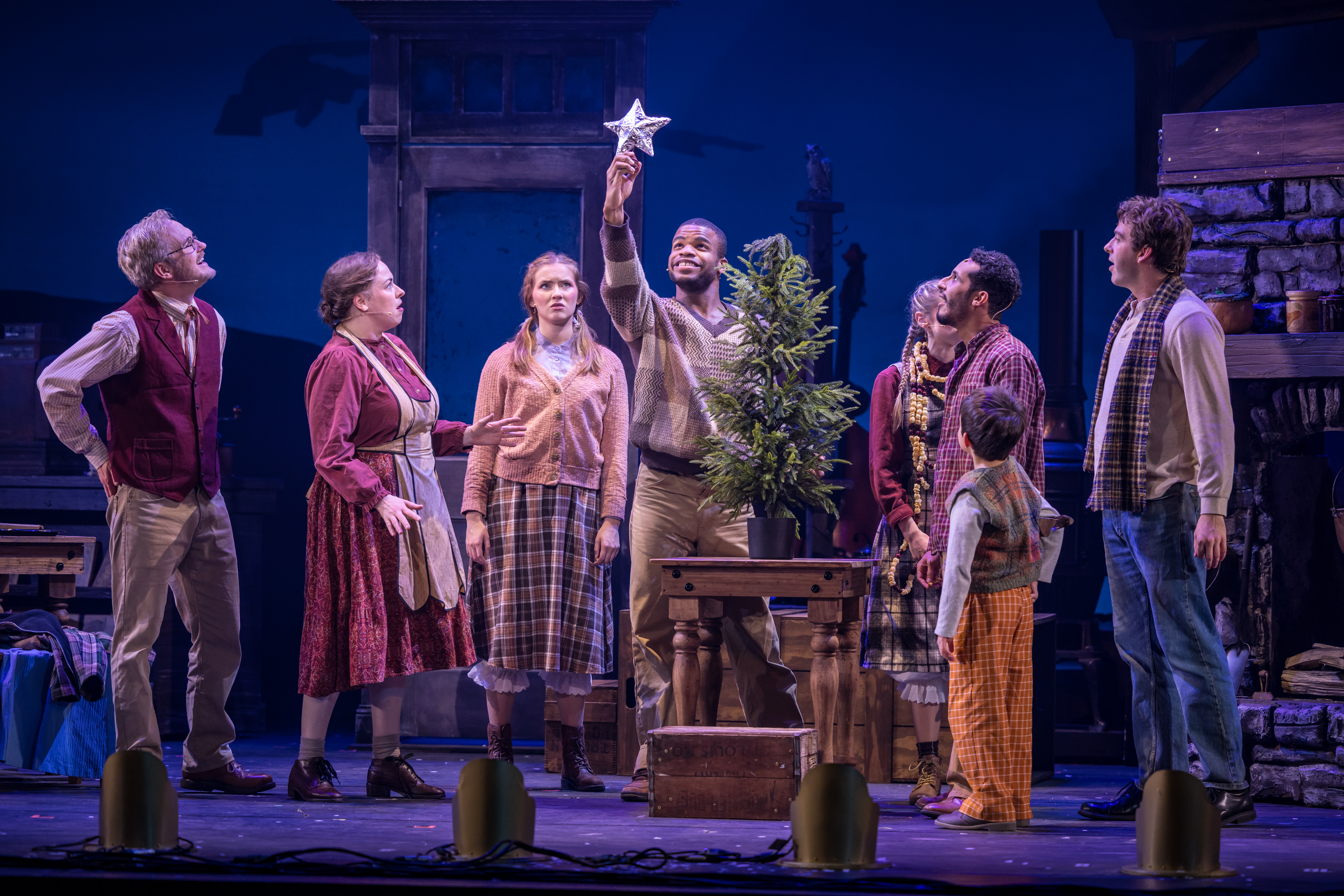 Dolly Partons Christmas Carol - by AP Imagery - 504