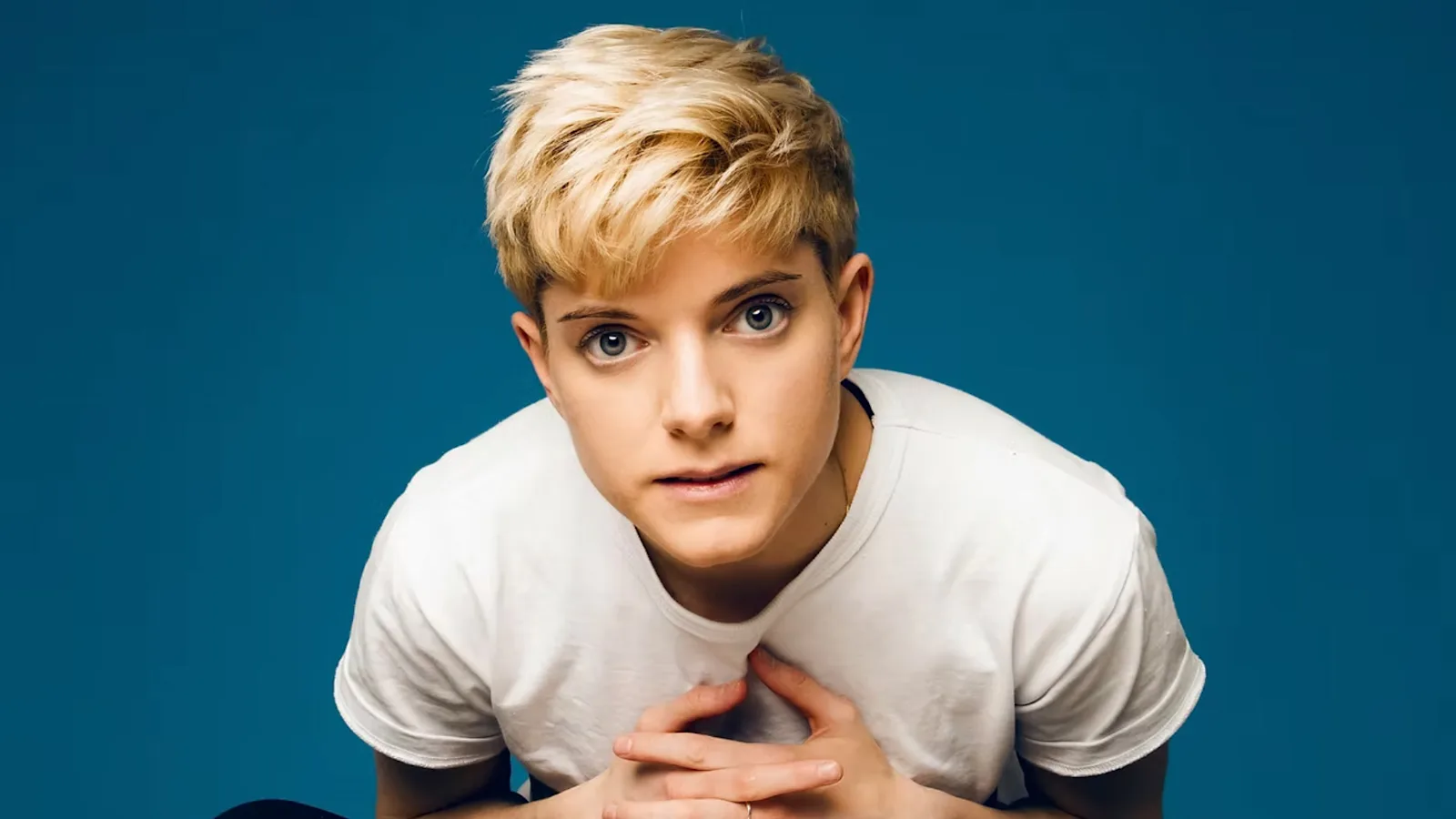 Image > Mae Martin > web profile