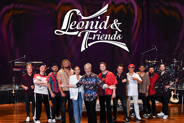 Image > Leonid & Friends > group landscape