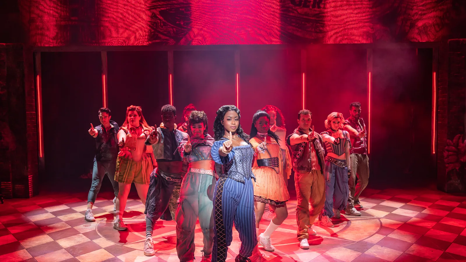 Rachel Simone Webb and the company of the North American Tour of & JULIET - Photo Credit Matthew Murphy (2)