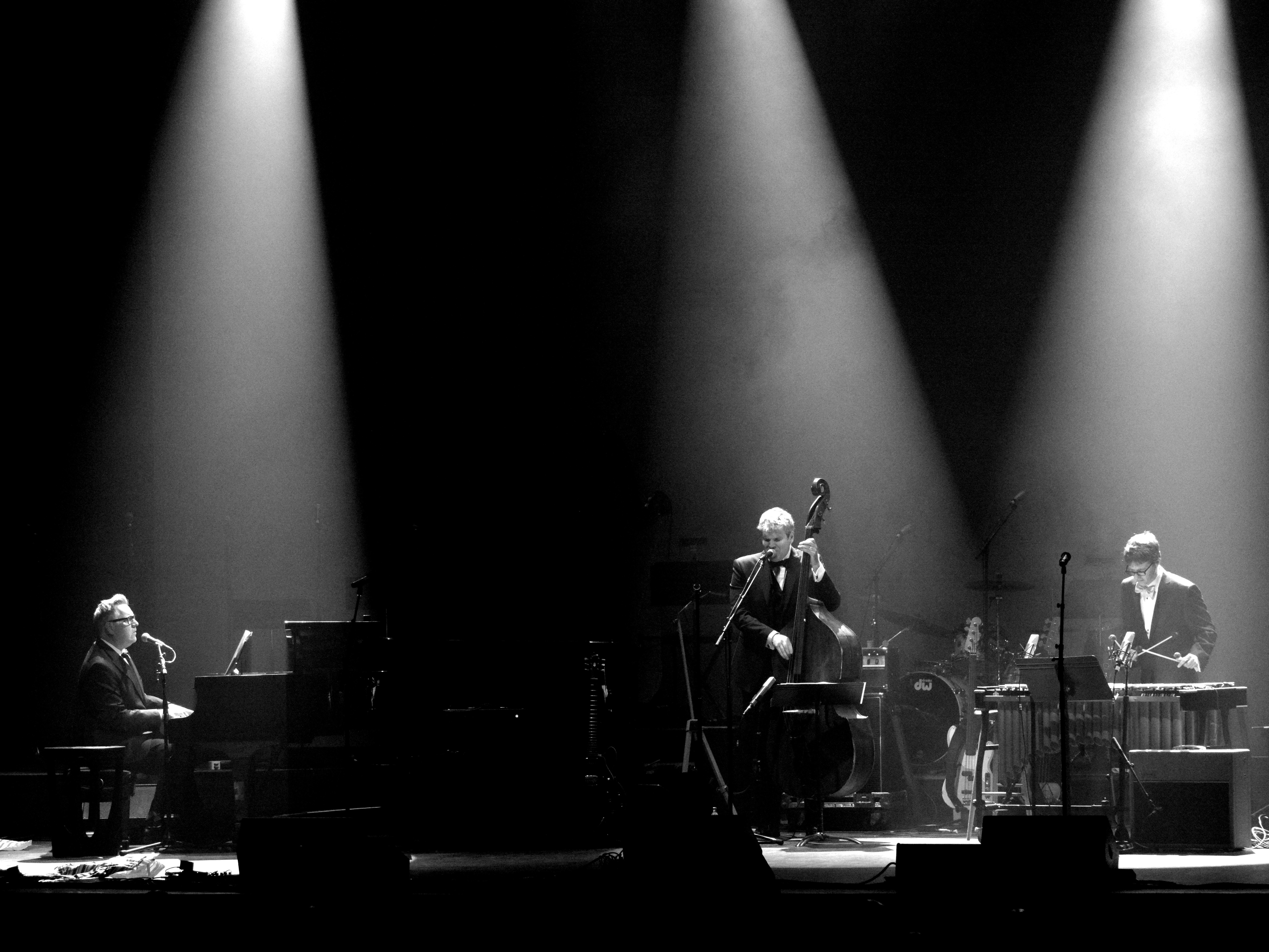 Image > New Standards > Trio