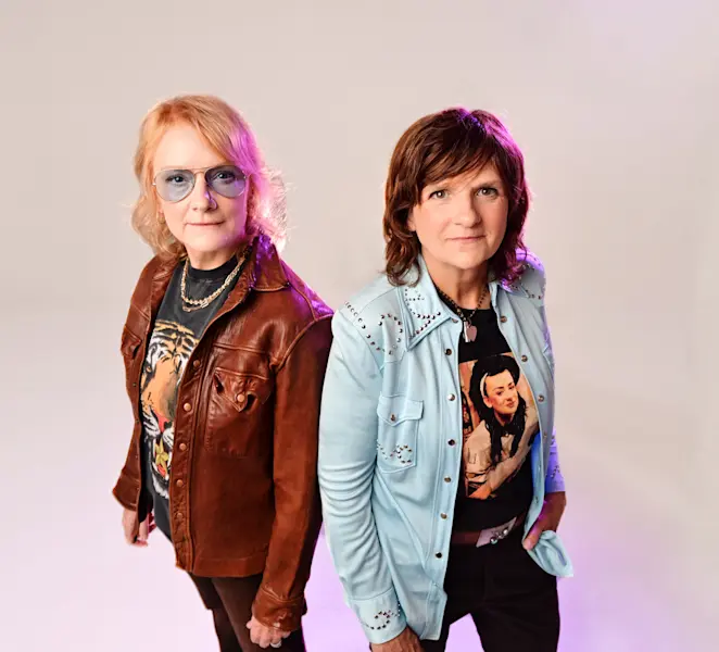 indigo girls new image