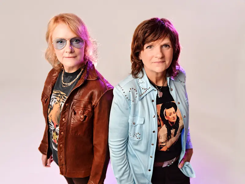 indigo girls new image