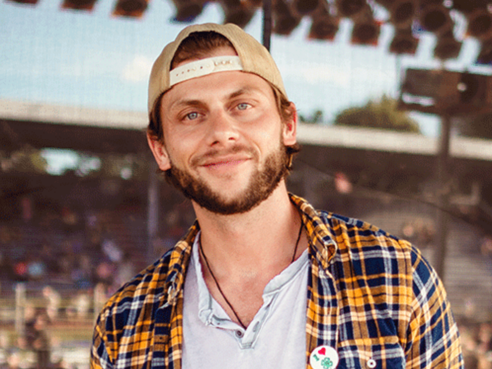 Image > Charlie Berens > Profile Photo