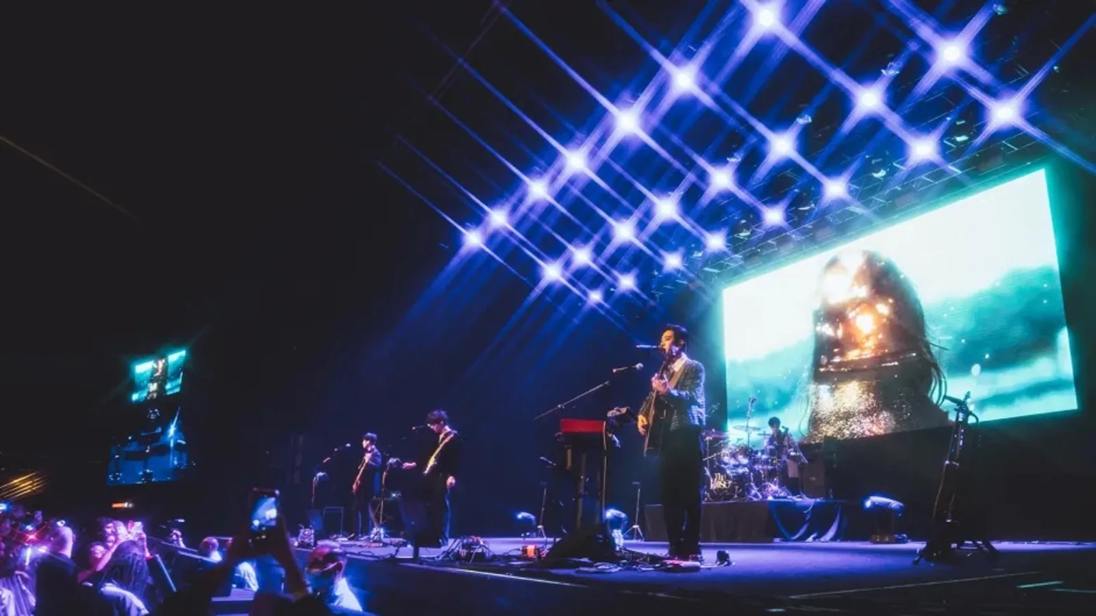 The-Rose-group-2023-billboard-1548