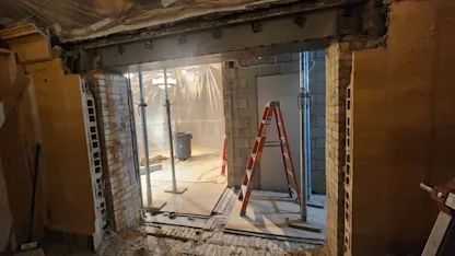 900 hennepin construction door 1