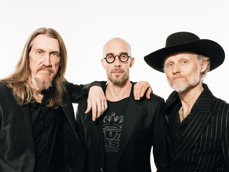 wood brothers band 4x5