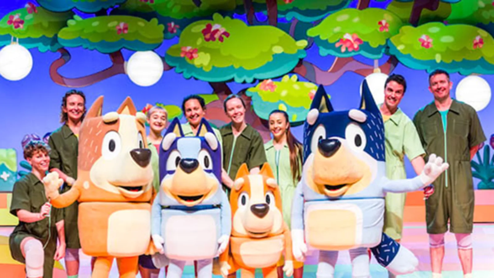 Image > Bluey's Big Play > Group image