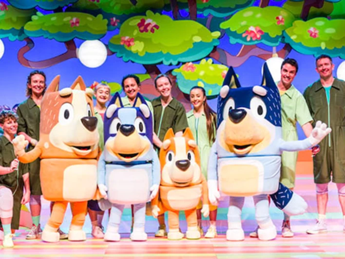 Image > Bluey's Big Play > Group image