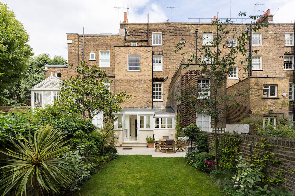 Conservatory kitchen extension in London from 2019 - exterior wide